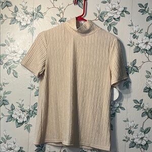 💁‍♀️WOMENS Cream Textured Short-Sleeve Mock Neck Top
